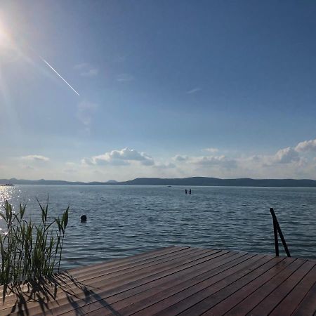 Sunny Private Beach Balatonlelle Exterior photo