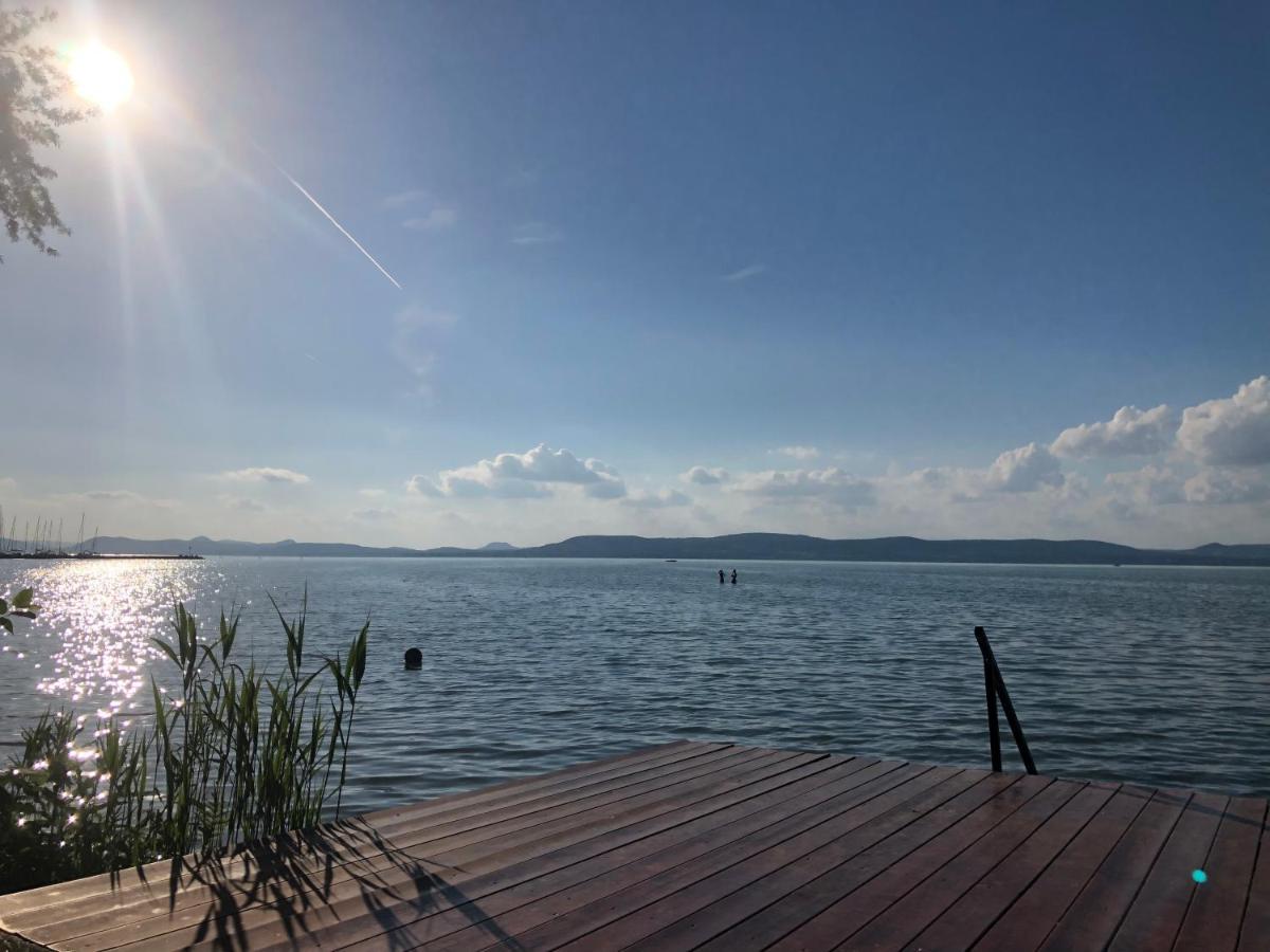 Sunny Private Beach Balatonlelle Exterior photo